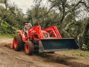 Kioti NS Series Tractor with Loader -NS6010 HST (ROPS)