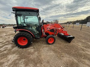 Kioti CK2620 SE HST CAB - Series Sub Compact Tractor with Loader